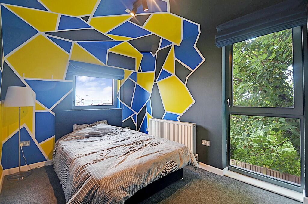 Bedroom (b)