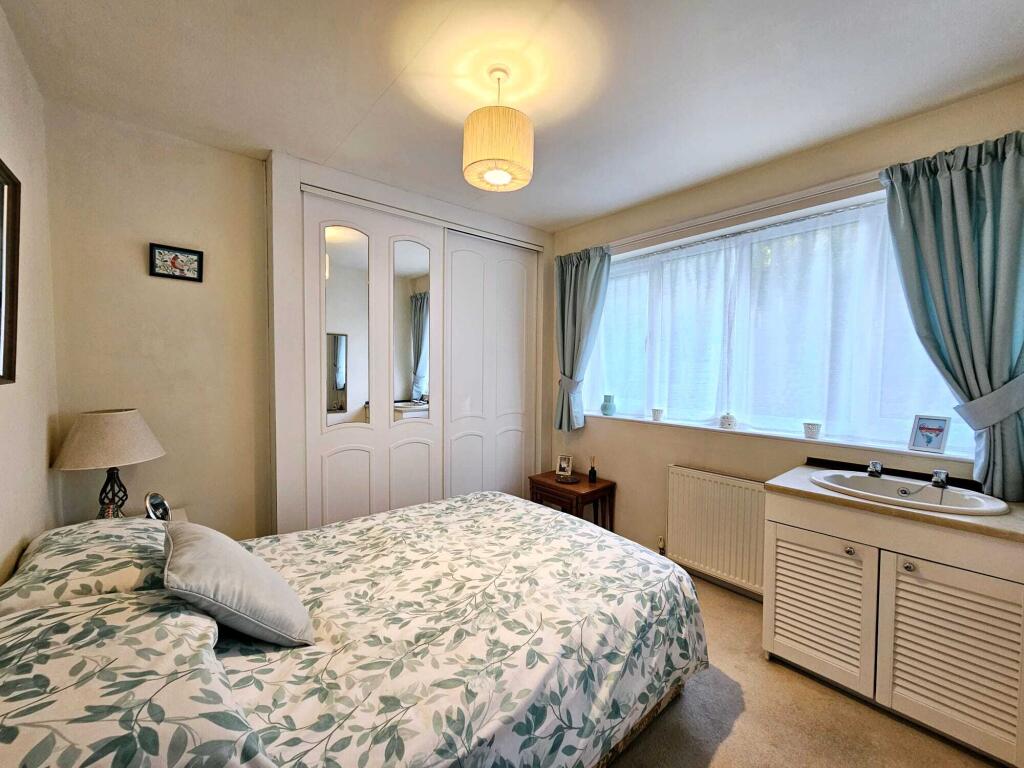 ff77559a-9191-4ba5-9237-570e6c610ca1