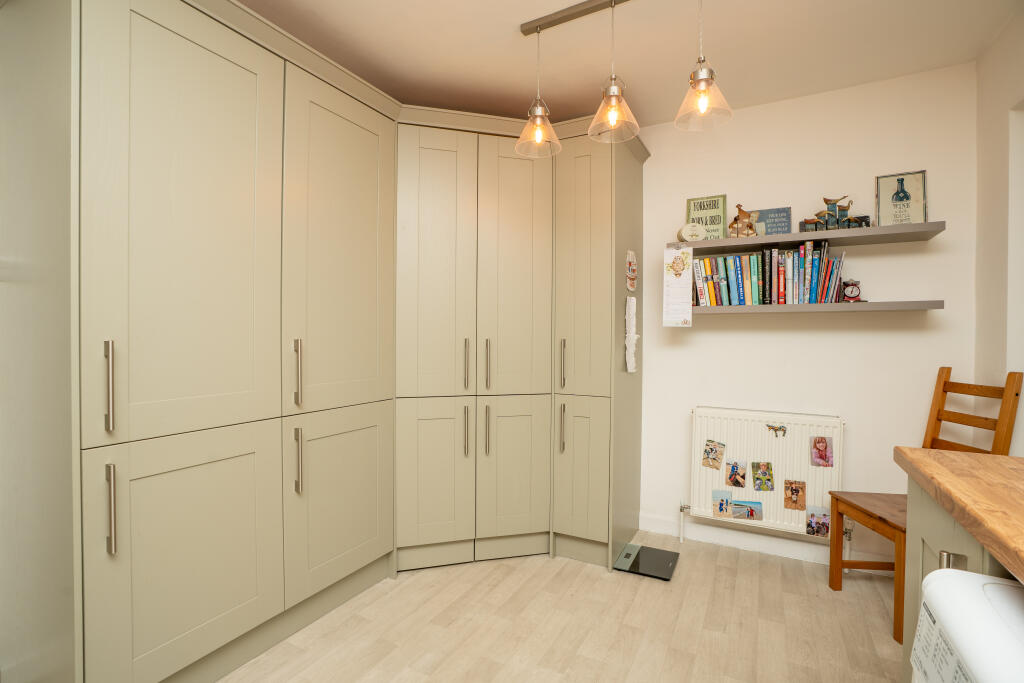 1maythorperufforthyorkyo233rf25