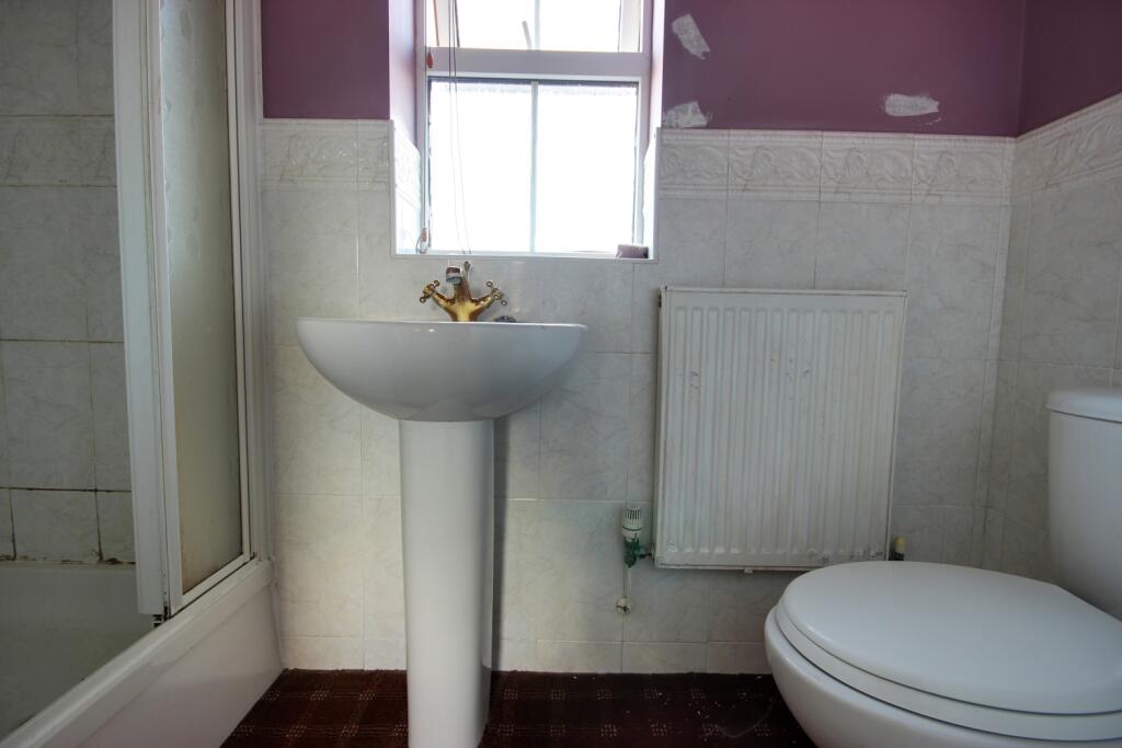 1 Bed 1 Ensuite