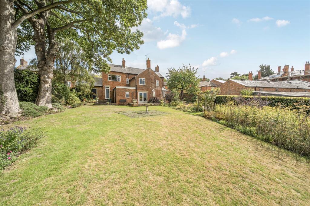 West End Farm, 5 West End