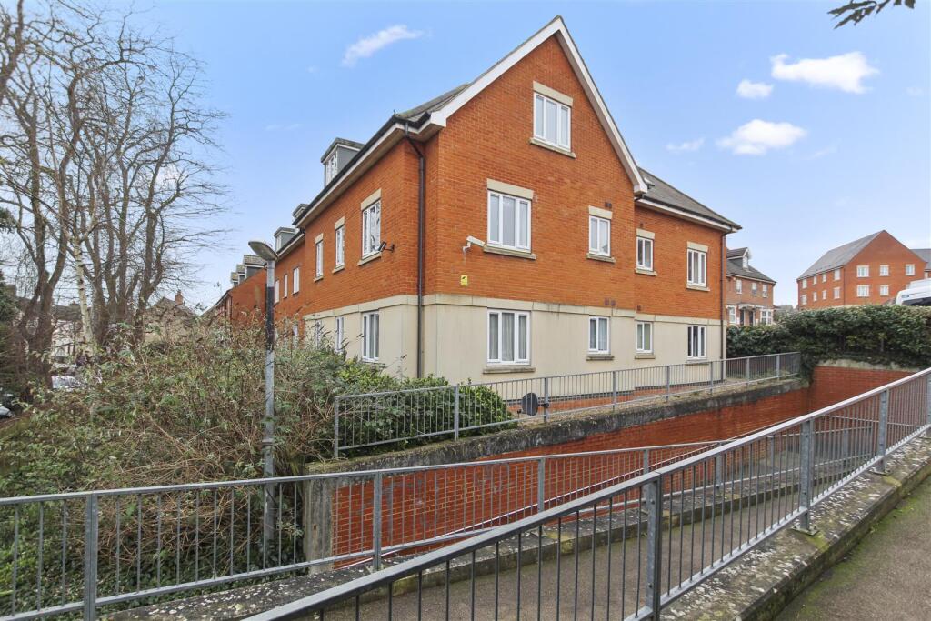 Rectory Gardens (1).jpg