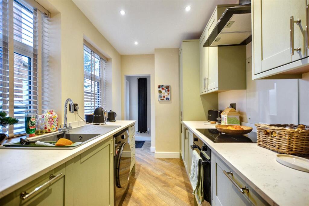 Kitchen_1.jpeg