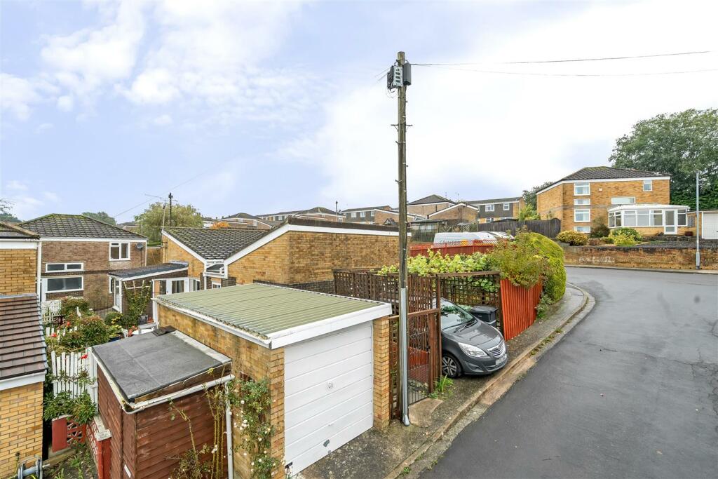 Garage &amp; Parking