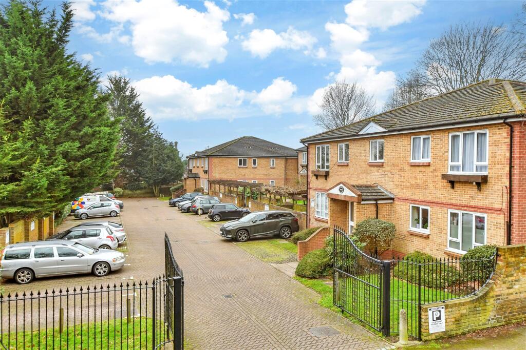 Driveway/Parking