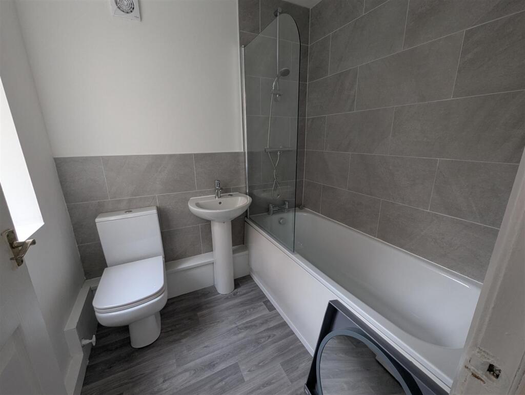 Ground Floor Bathroom