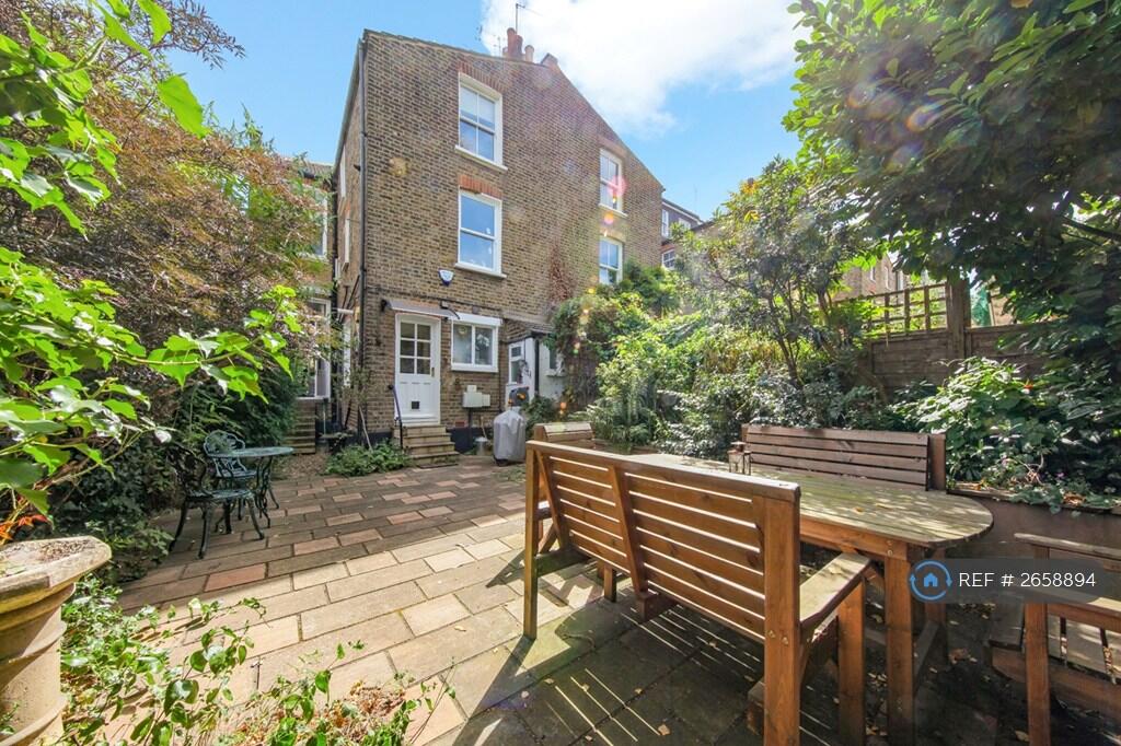 Garden View Towards The Building