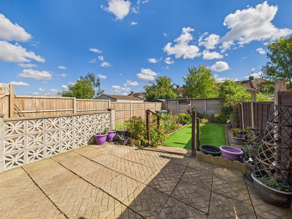 CAM05192G0-PR0152-STILL005