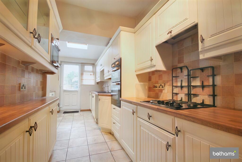 kitchen 1.jpg