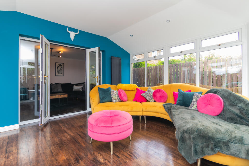 50 Fischer Gardens, Paisley L-9