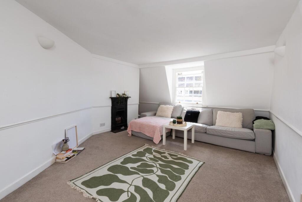Flat 3, 9 Lower Borough Walls, Bath BA1 1QR-6.jpg