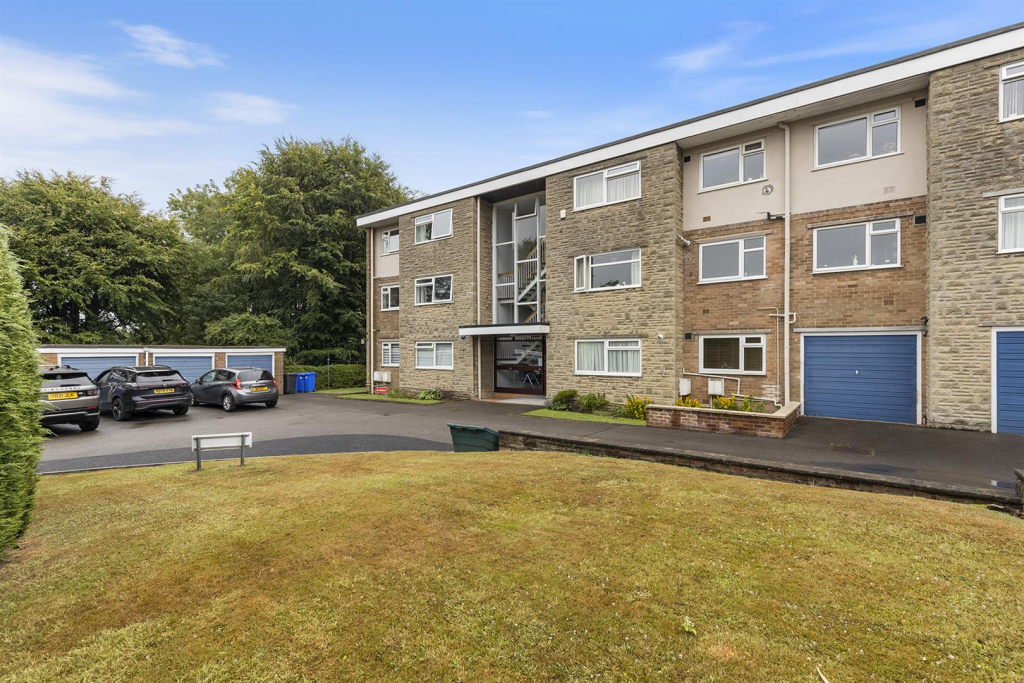 Apt 24, Claredon Court, Sheffield 02_297.png