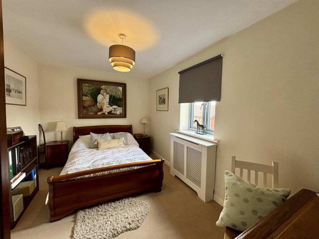Bedroom 3 2.jpg
