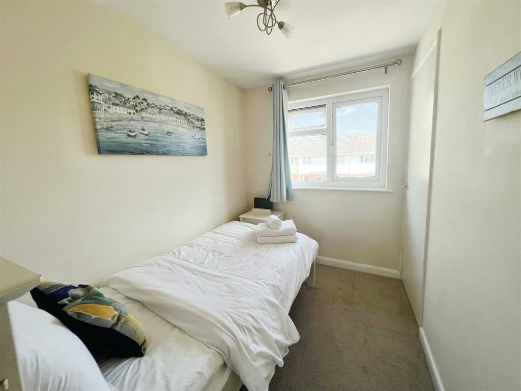 Burbury Close 23.JPG