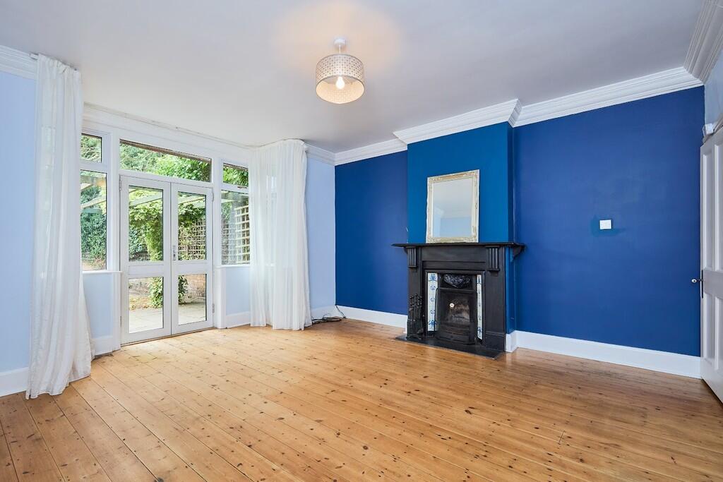 Edward Knight 202...