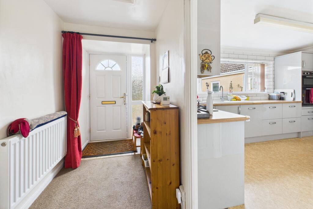 CAM02545G0-PR0450-STILL016