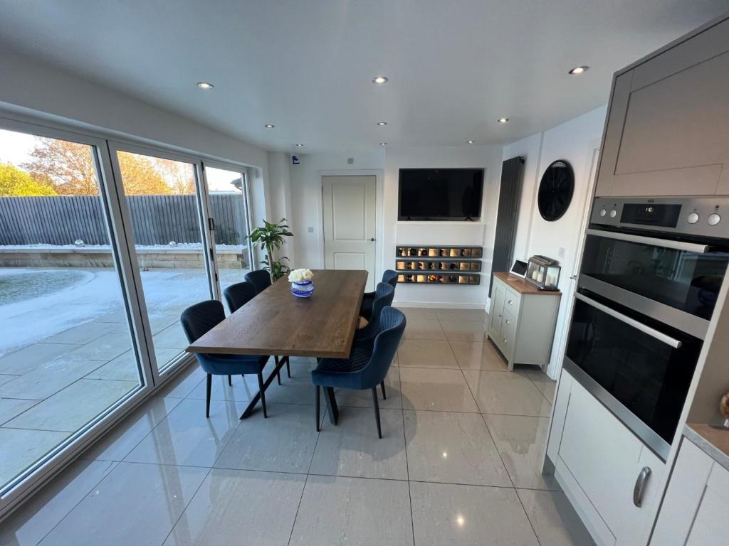 Breakfast Kitchen