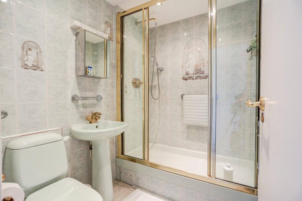 ensuite2