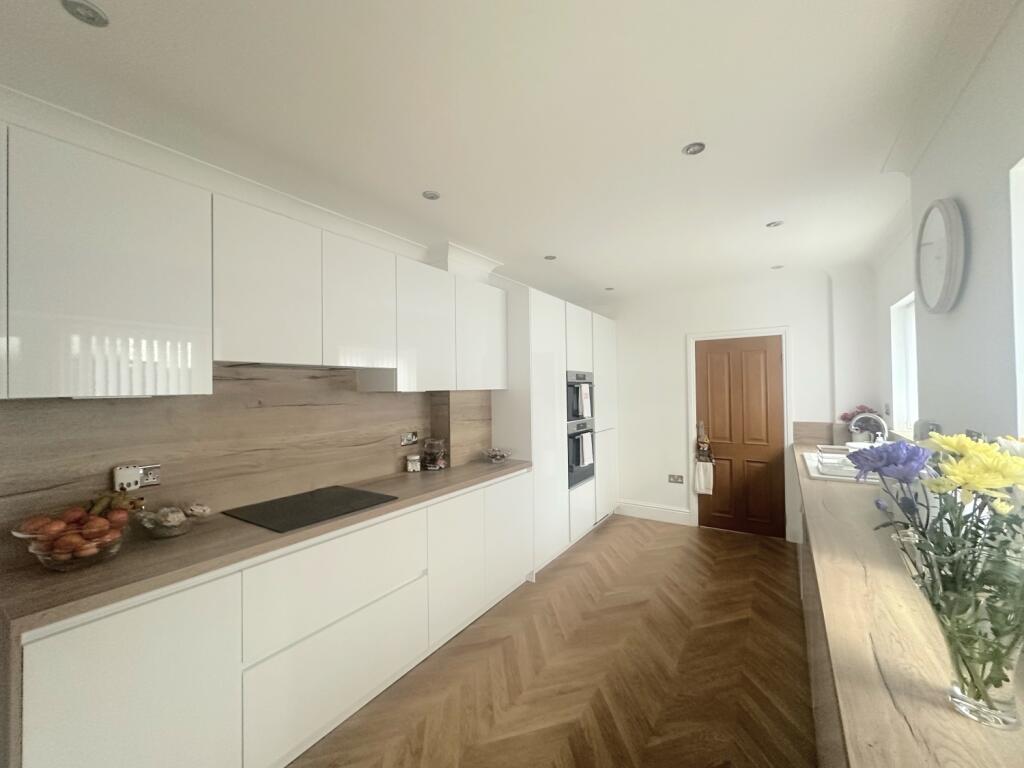 BFDECA9C-DA15-4B0D-B8EA-146DEFF4B8B4