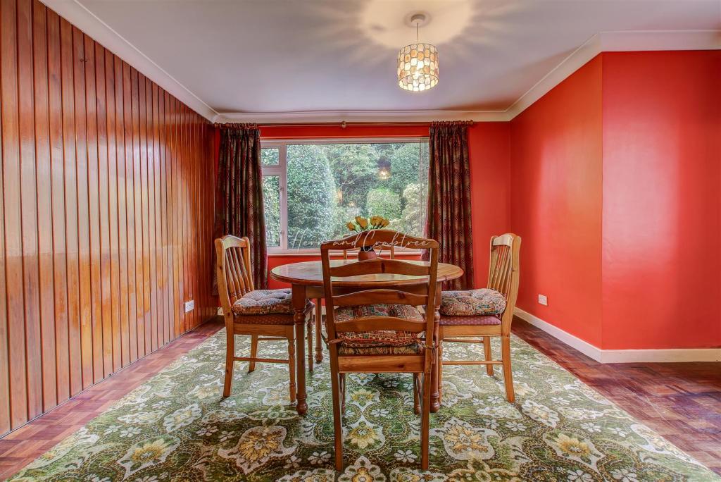 Well Wood Close, Penylan, HernCrabtree (2).jpg