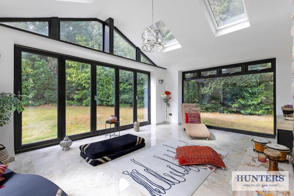 96880_Greenacres-Esholt-Avenue-Guiseley (23) - Cop