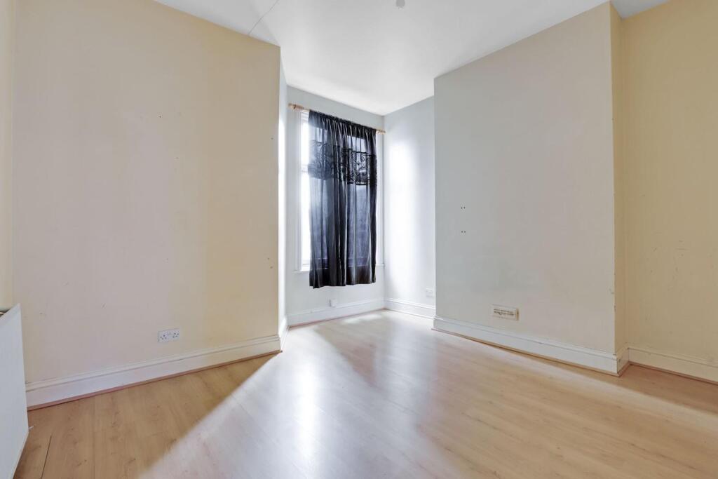 04-85b1JHPropWorld - 63b Sydenham Road - 10-medium