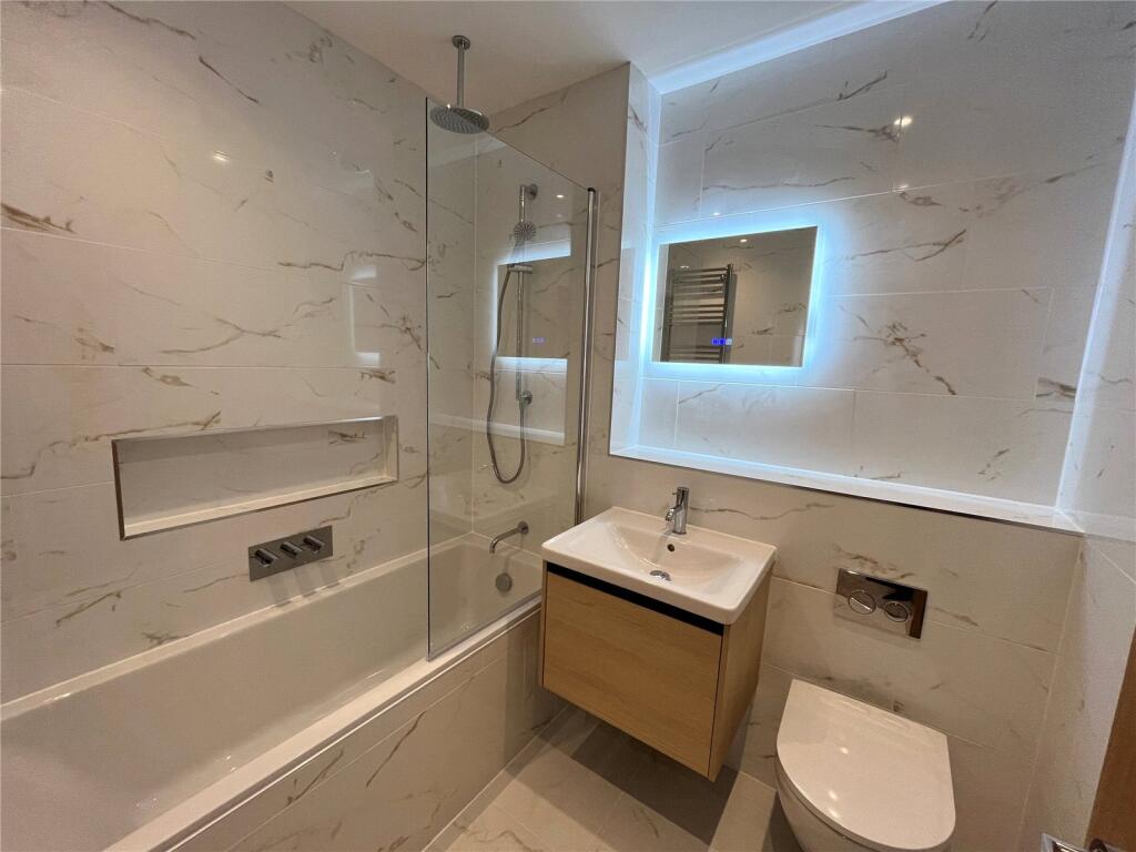 Main Bathroom