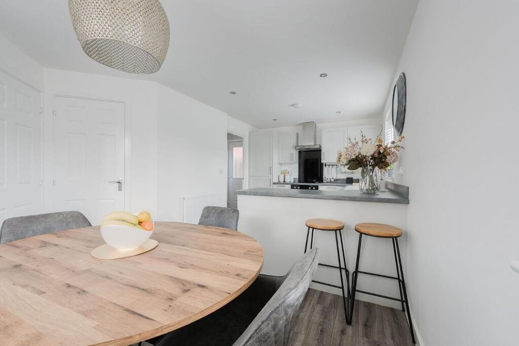 91LundhillDrive(Interior)(15of39).jpg