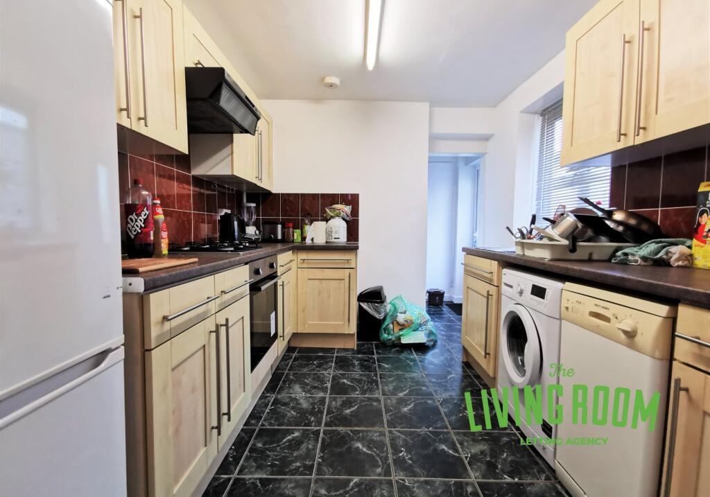 Kitchen 2