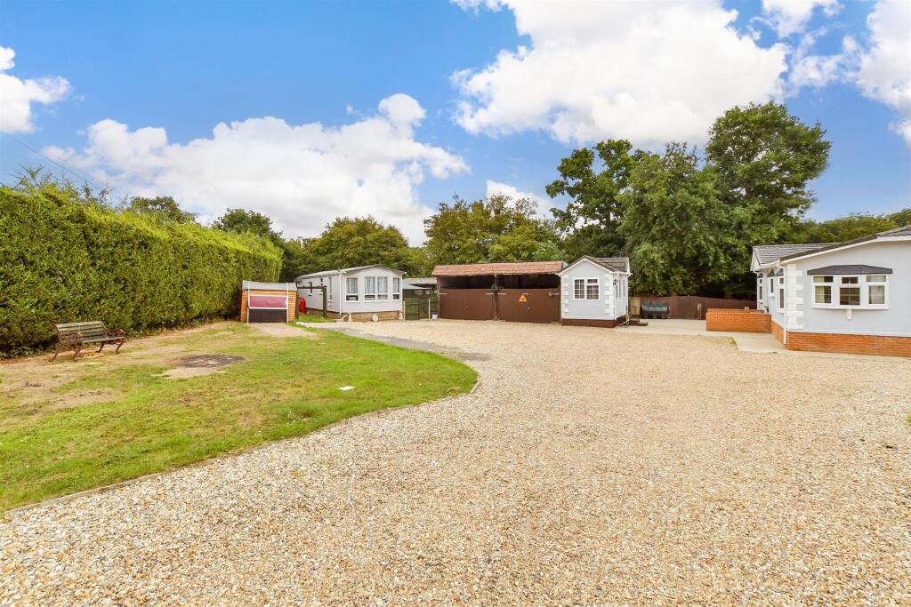 Driveway/Parking