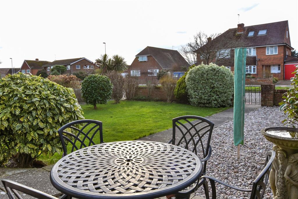 External Lifestyle Photograph
