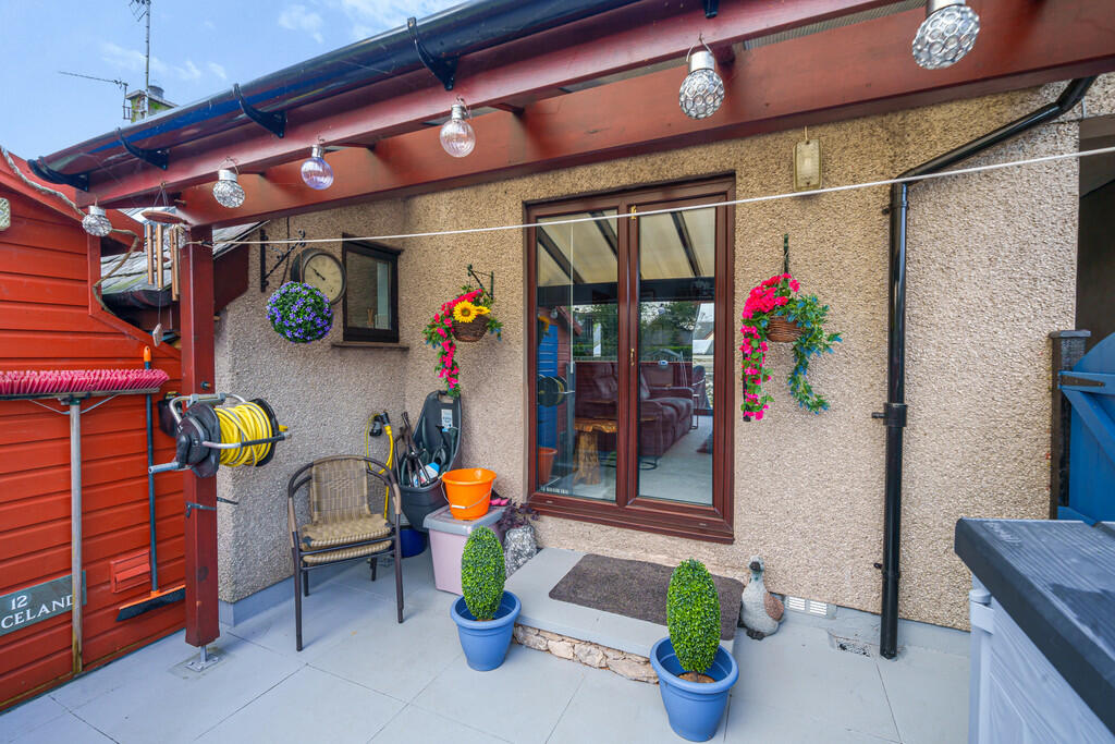 Rear Patio Garden