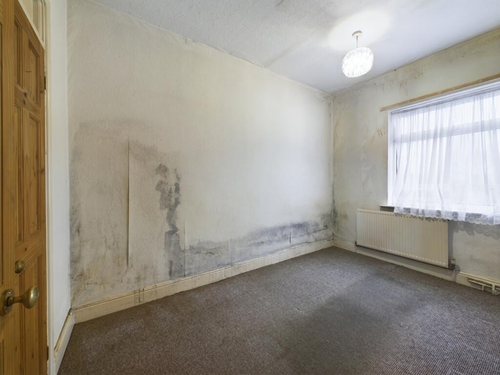 CAM04634G0-PR0016-STILL001