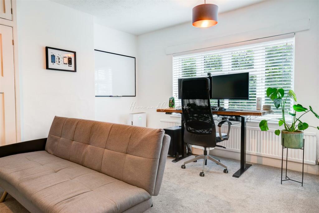 Porthamal Gardens, Rhiwbina, HernCrabtree (19).jpg