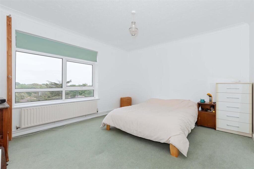 Westbury Court_6.jpg