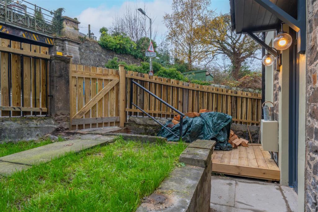 hill road photo-4.jpg