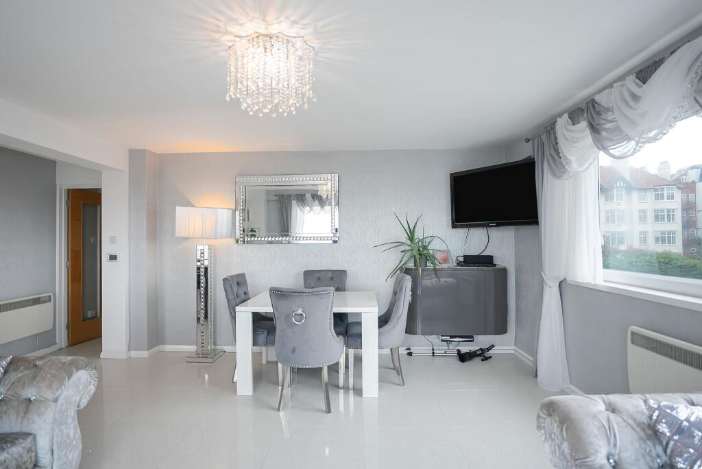 Lounge/Diner