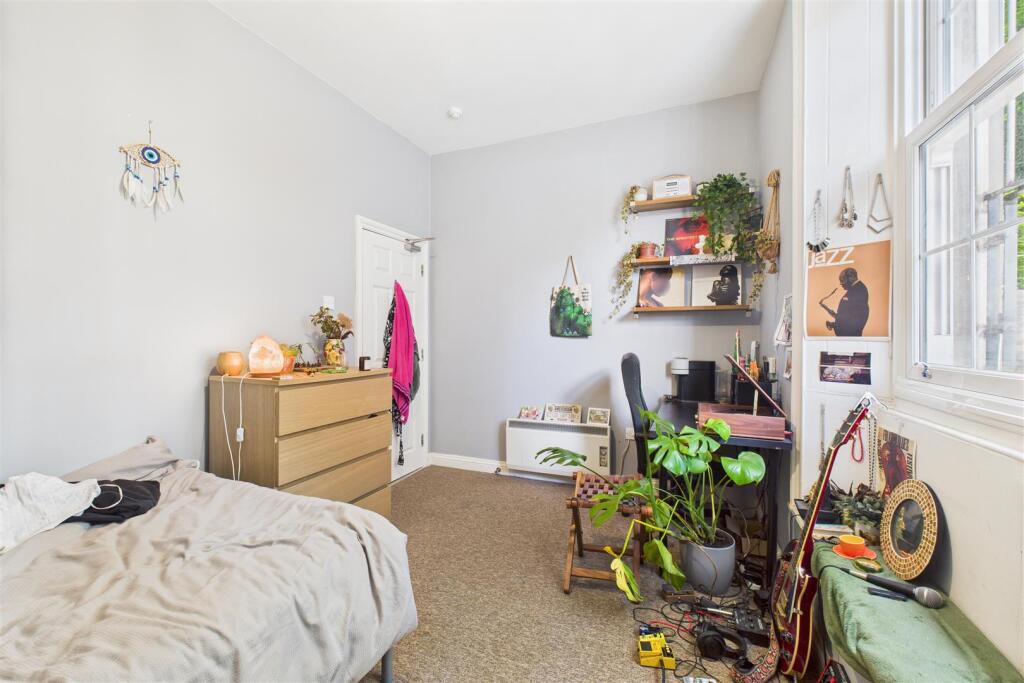 Basement Flat @ 54 St Pauls Road, Clifton, Bristol