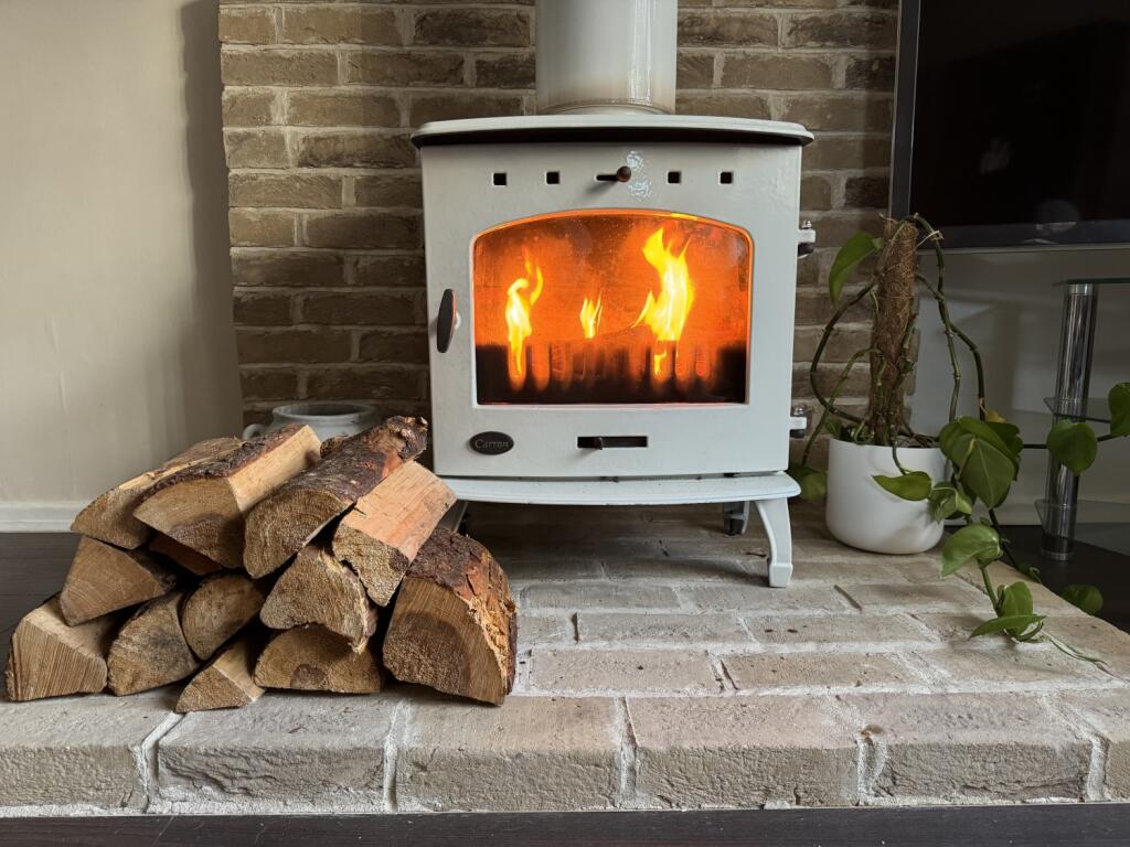 Log Burner Main Room Feature Pic