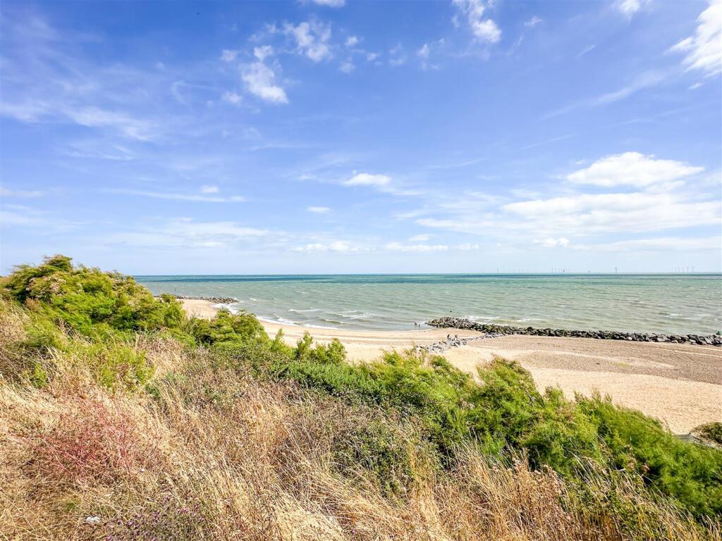 CLACTON SEA FRONT