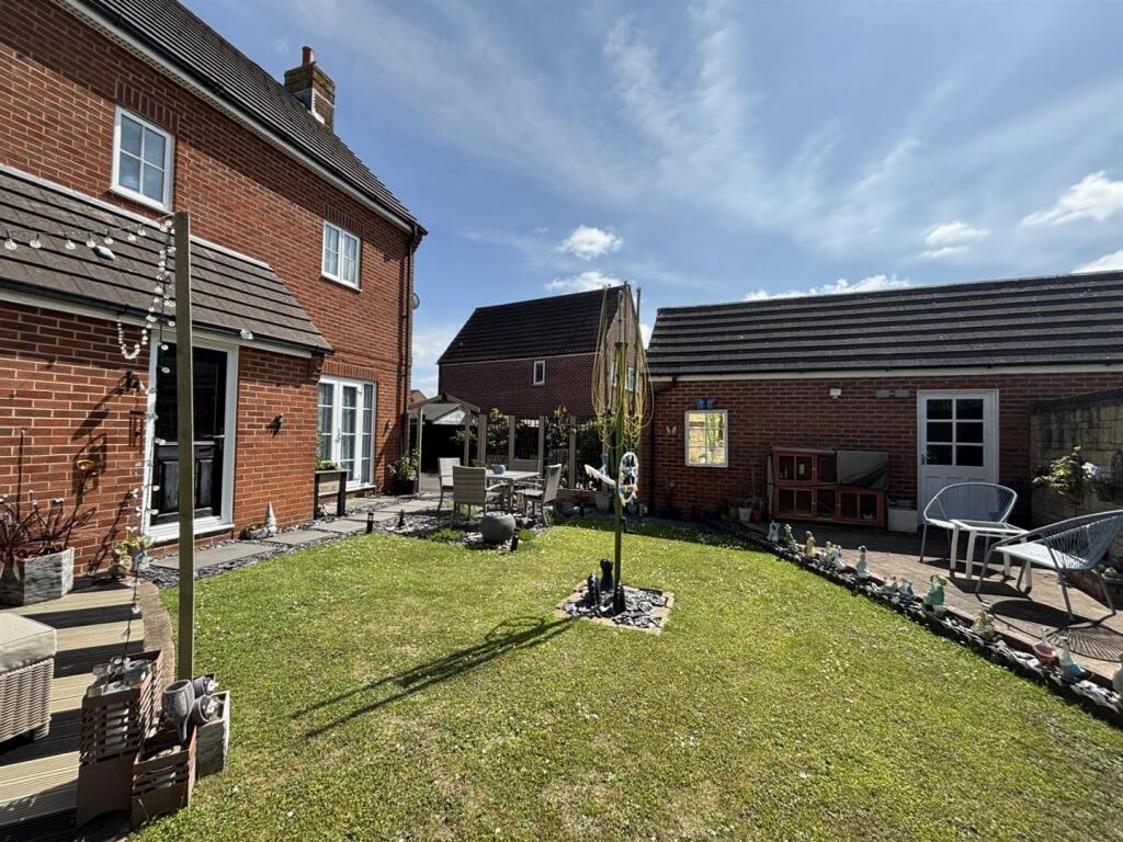 Garden 5.jpg