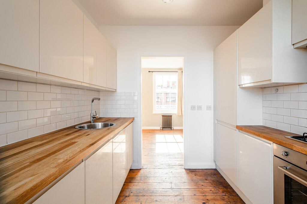 Hackney Rd 491 F1...