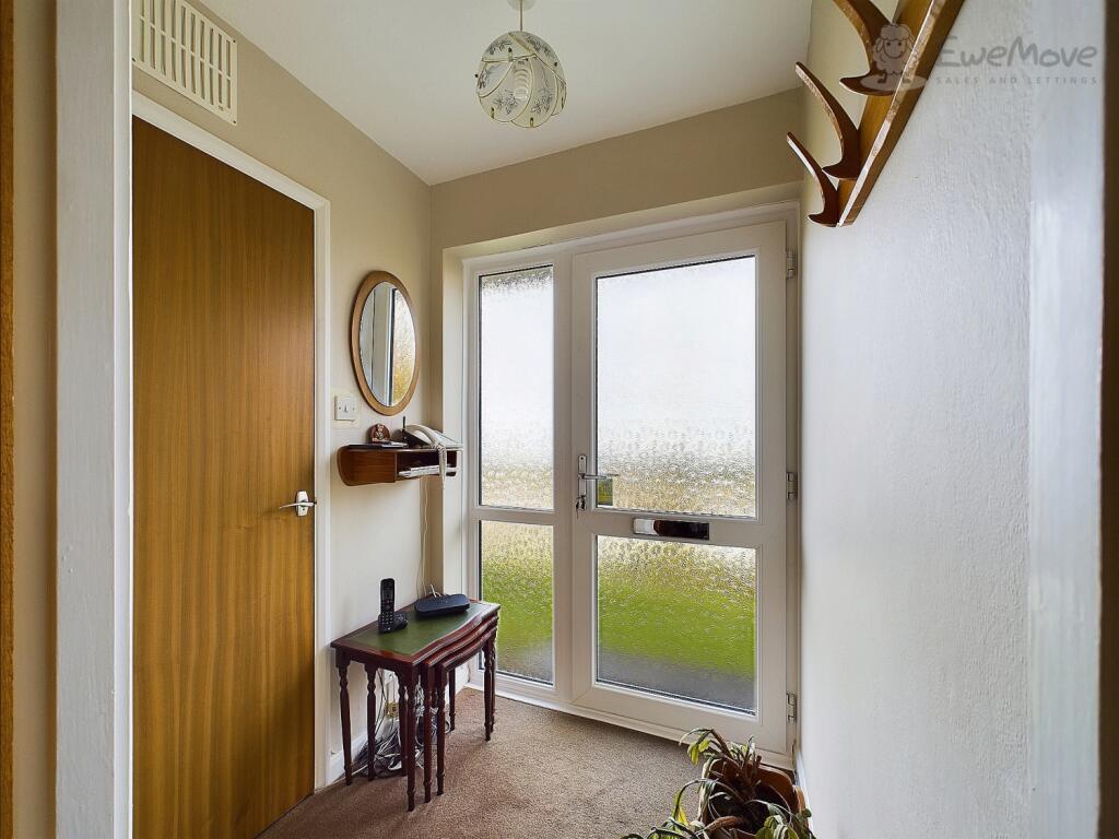 CAM03640G0-PR0022-STILL002