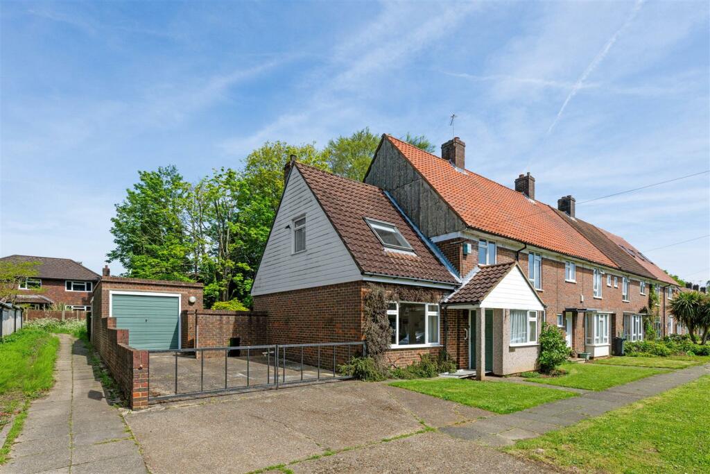 THORNFIELD ROAD, 4-27.jpg