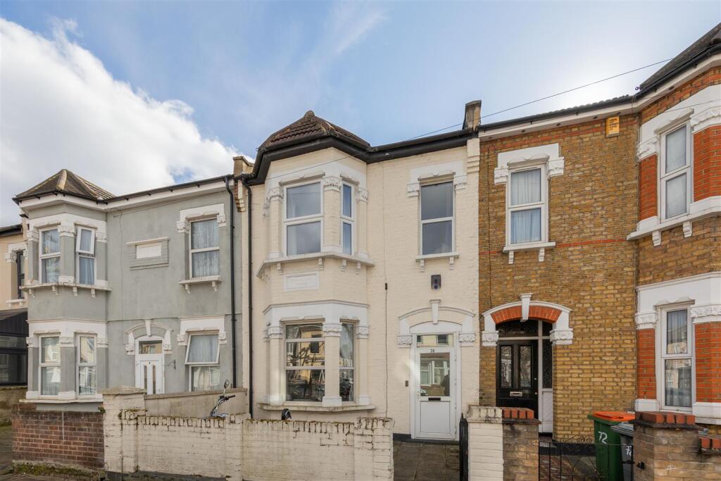 South Esk Road E7