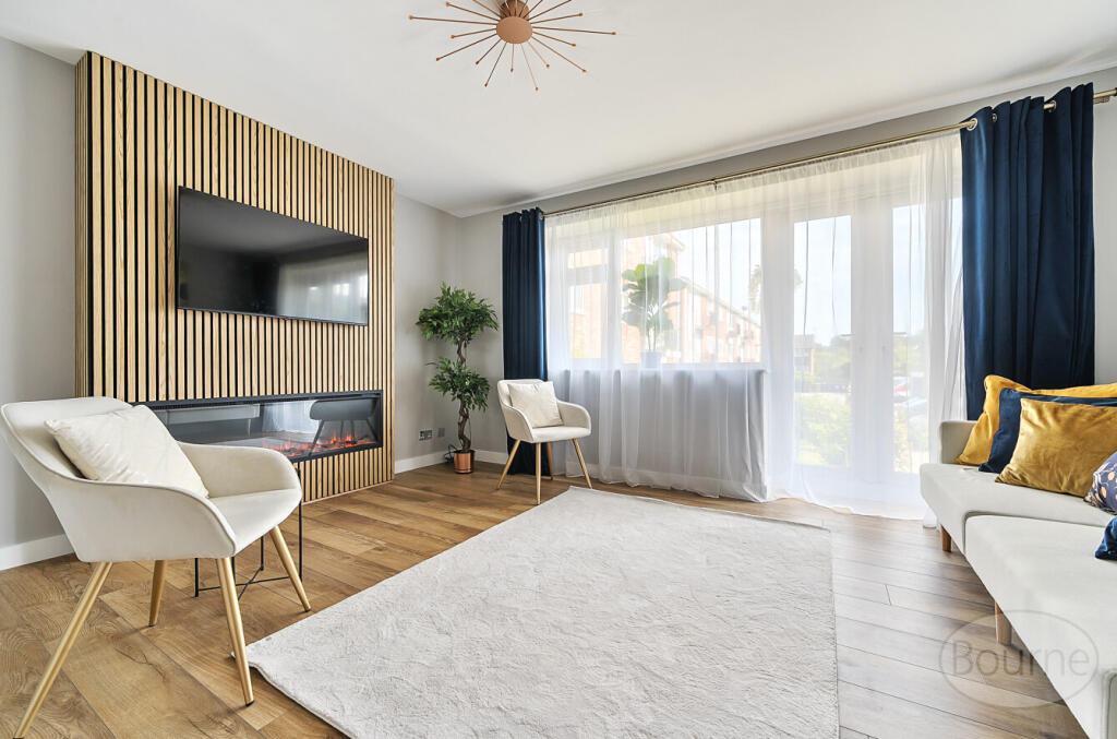 c3cef647-bdcf-493...