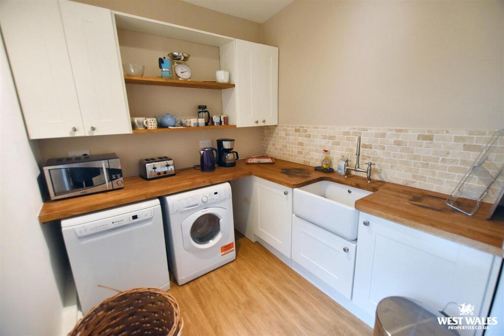 5 - 2025-10-26T202002.090.jpg