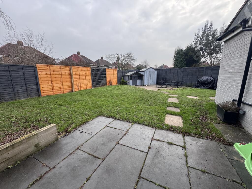 20 Jeremy Grove Garden