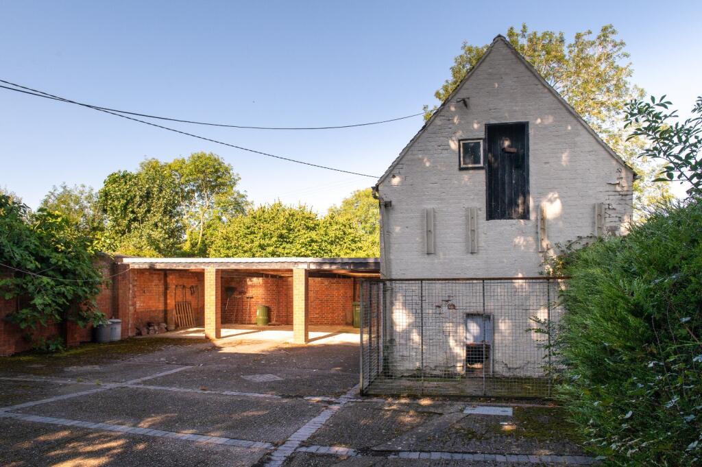 Detached Coach House