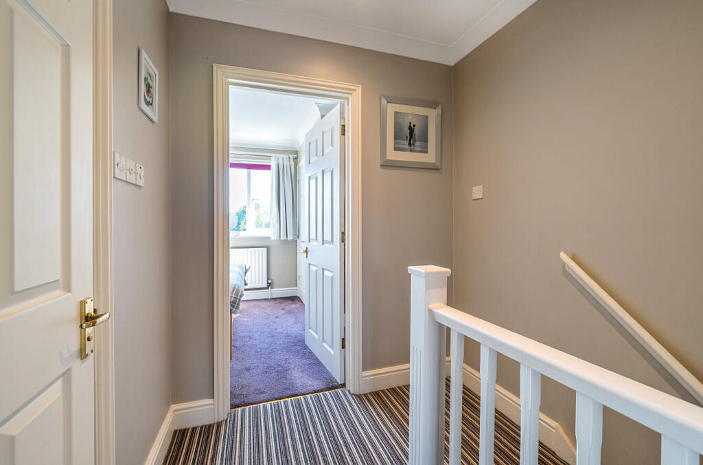 17-6814acc888229-...